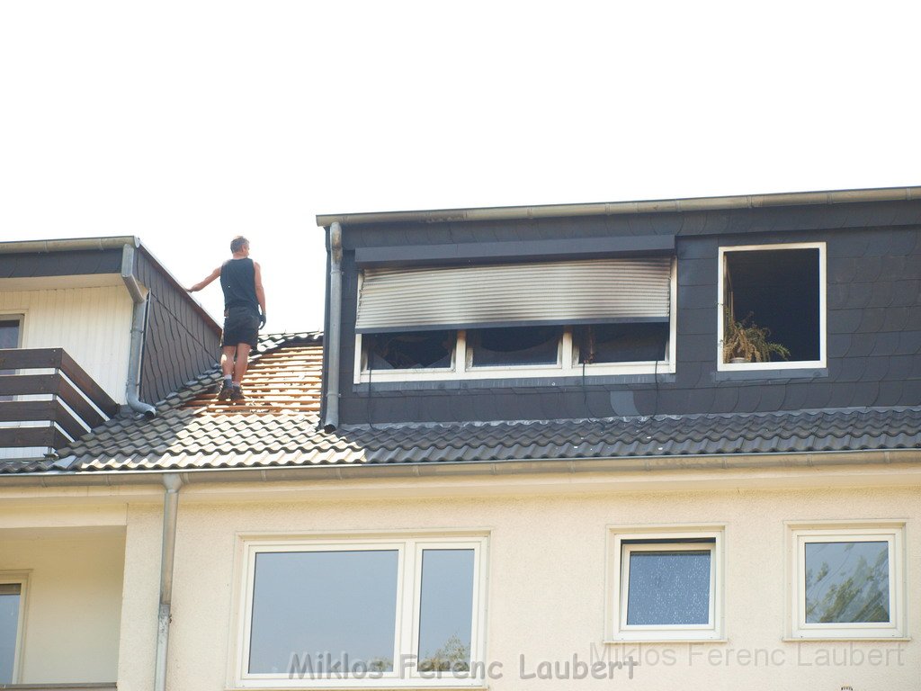Mark Medlock s Dachwohnung ausgebrannt Koeln Porz Wahn Rolandstr P82.JPG